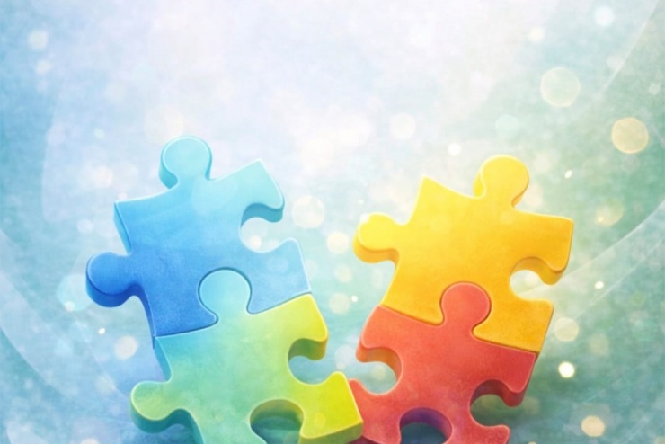 Puzzle które mają pokazywać różnorodność i złożoność spektrum autyzmu.